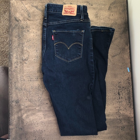 Levi’s - Picture 2 of 3